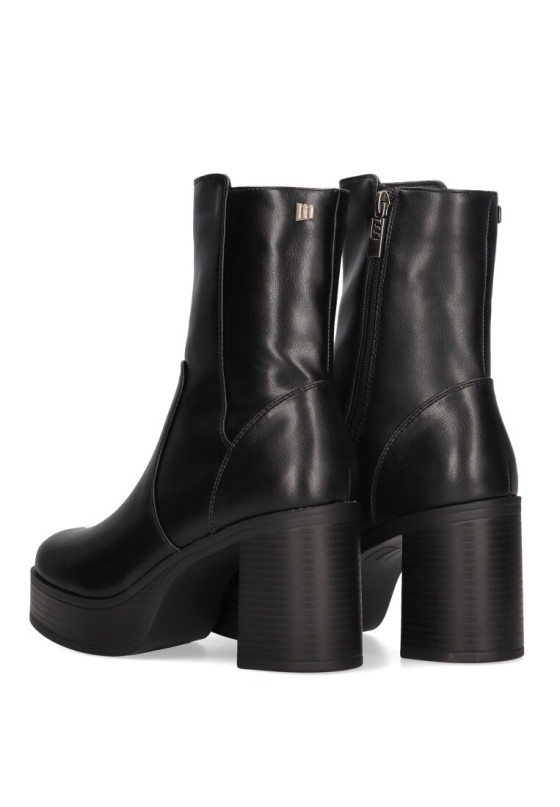 Botin mujer MUSTANG 53562 negro