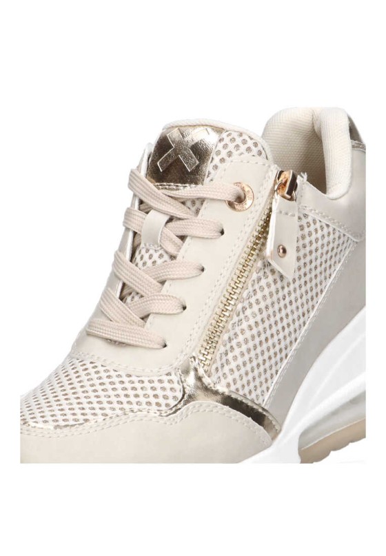 Deportivo mujer XTI 142573 beige