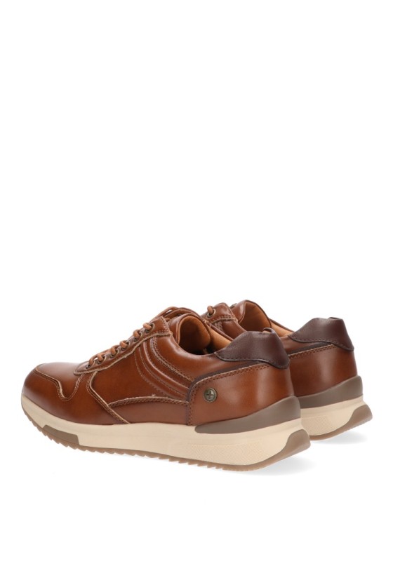 Deportivo hombre XTI 142928 camel