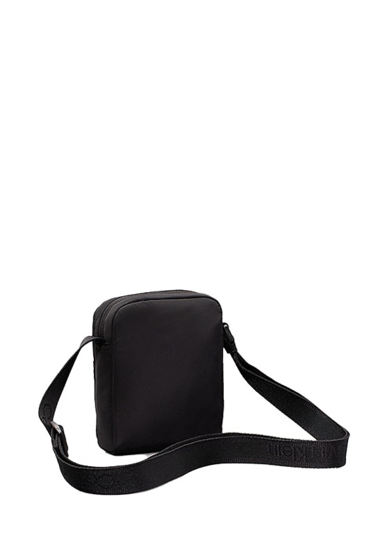 Bolso bandolera pequeña hombre CALVIN KLEIN k50k512567 negro