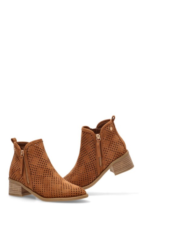 Botin mujer XTI 143961 camel