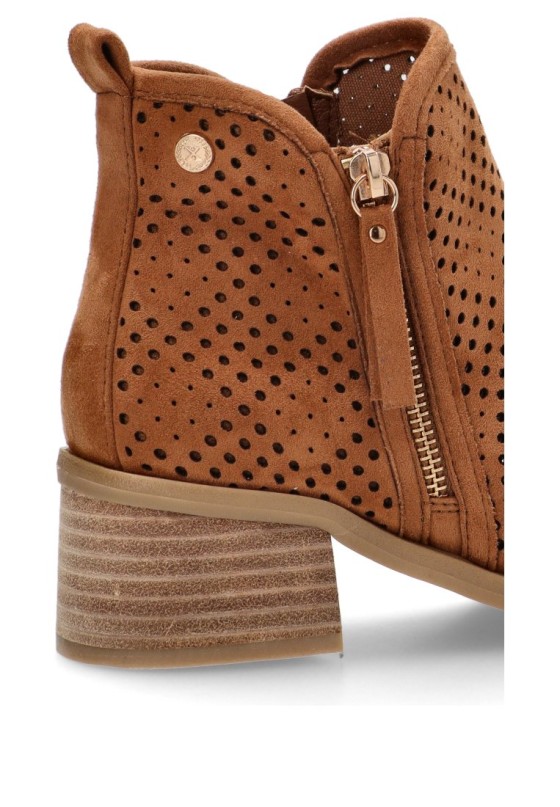 Botin mujer XTI 143961 camel